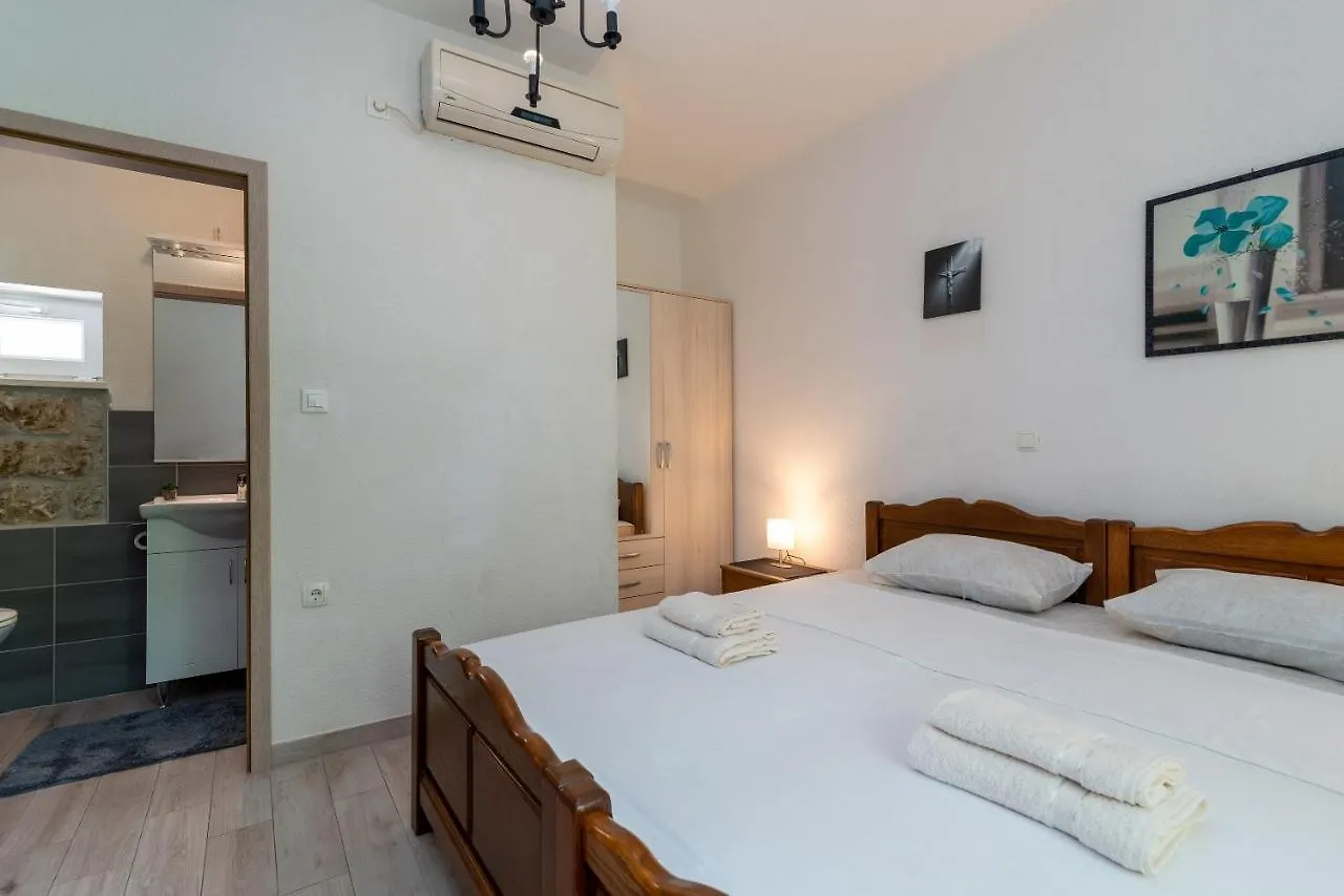 Filomena Rooms Trogir Croatia