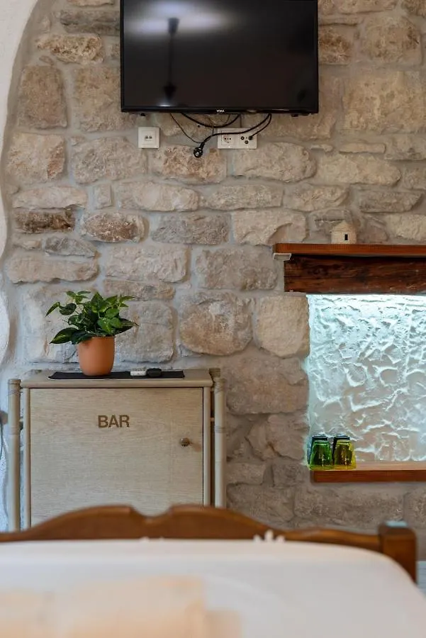 Filomena Rooms Trogir 0*,  Croatia